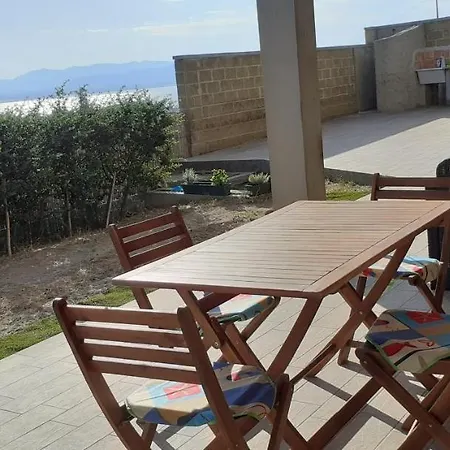 Casa Giulia Casa de Férias SantʼAntìoco